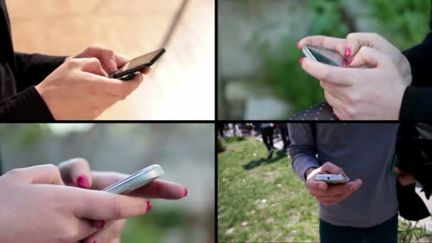 Mani che tengono lo smartphone - multischermo — Video Stock