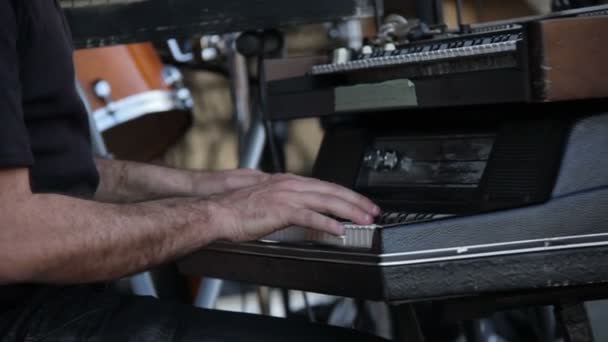 Piano with players hands — Stock Video