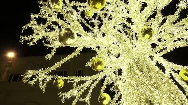 城市里的圣诞装饰品 — 图库视频影像
