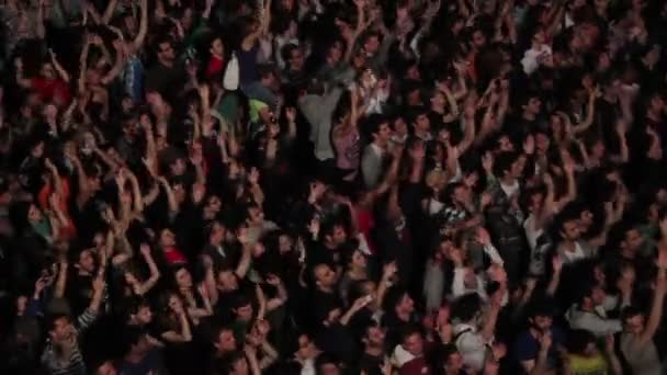 People during first may concert — Stock Video