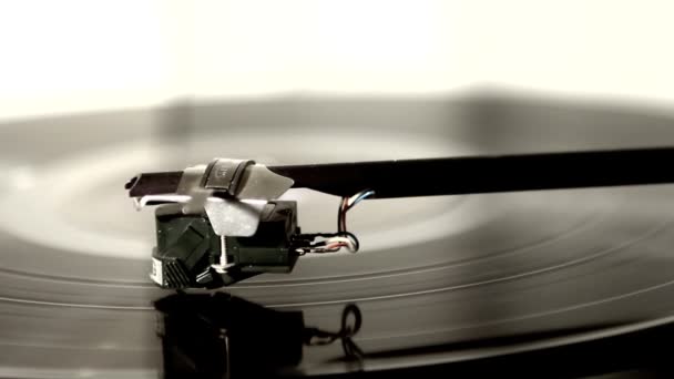 Spinning Vinyl Platte — Stockvideo