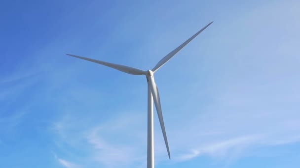 Turbinas eólicas geradoras de eletricidade — Vídeo de Stock