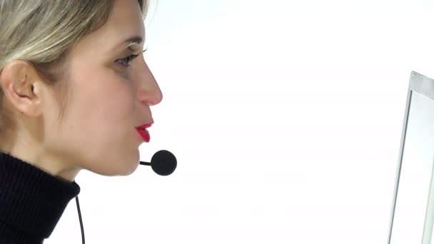 Operatore di call center al lavoro — Video Stock