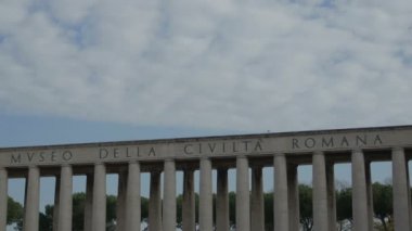 gökyüzündeki bulutlar: timelapse Skyline Roma Roma medeniyet Müzesi