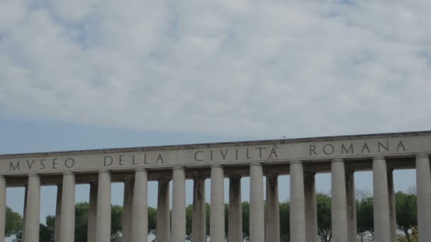 Museo della Civilt Romana colonnade — Stock Video