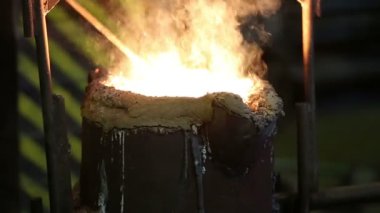 Erimiş demir dökme