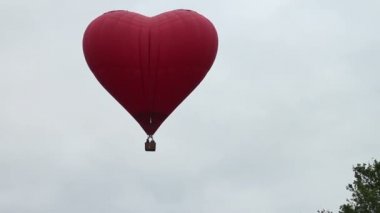 Sıcak Hava Balonları Uçuyor