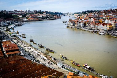 Porto şehrinin panoramisi