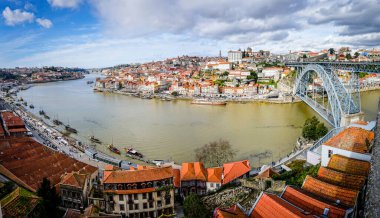 Porto şehrinin panoramisi