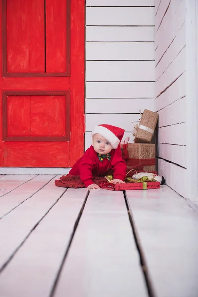 Gyönyörű baba karácsonyi fénykép lő-stúdió — Stock Fotó