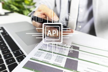 Uygulama programlama arayüzü kavramı, iletişim ve veri değişimi bağlantılarını tanımlayan bir program.