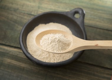 Besleyici yeşil muz un