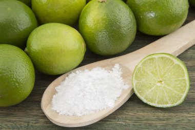 pişirme soda (sodyum bikarbonat) ve limon.