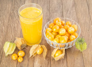 Taze ve lezzetli Physalis peruviana