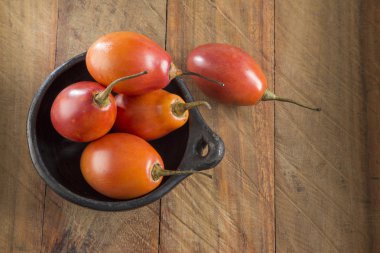 Tamarillo lezzetli tropikal meyve.