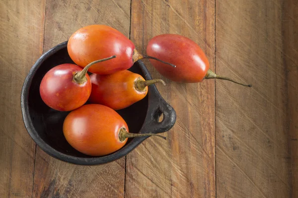 Tamarillo lezzetli tropikal meyve.