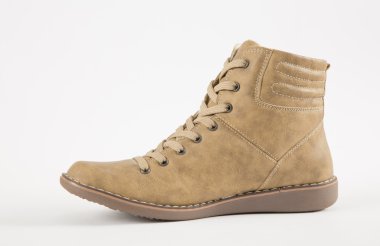 Nötr arka plan üzerinde izole kadın ayakkabı