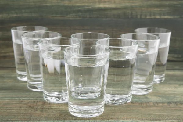 Osm sklenic vody — Stock fotografie