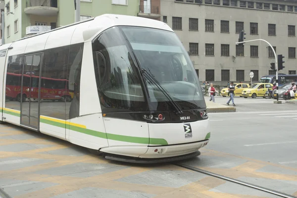 Medellin - Kolombiya üzerinde 26 Mayıs 2016. Tramvay Medellin taşıma tren, kentsel elektrikli yolcu ve Medellin şehri faaliyet yoludur. Bir 4.3 km hafif raylı çizgi oluşur. — Stok fotoğraf