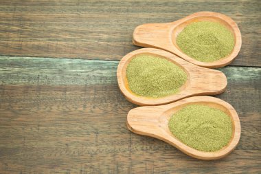 Moringa toz - tıbbi bitki - Moringa oleifera.