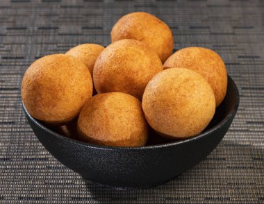 Kolombiya Bunueloları, Peynir Topları ve Mısır unu