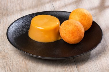 Kolombiya Bunueloları, Peynir Topları ve Mısır unu