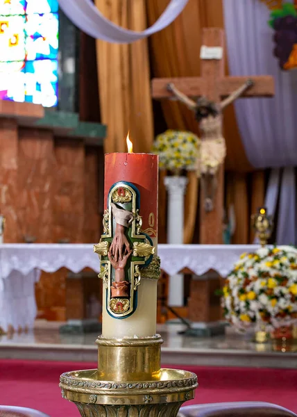 Easter Candle Burning Symbol Resurrection Christ — Stockfoto