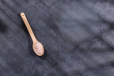 Pembe Himalaya deniz tuzu ince buğday ve kristalleri