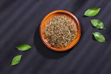 Phyllanthus niruri - taş chanca. İlaç fabrikası.