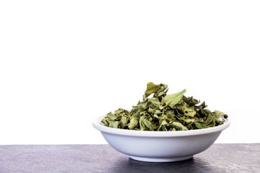 Organik kurutulmuş moringa yaprakları - Moringa oleifera