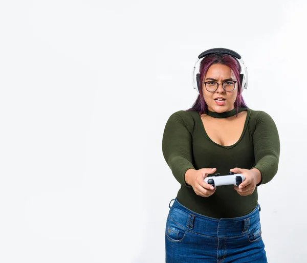 Mulher Latina Com Controle Videogame Espaço Texto — Fotografia de Stock