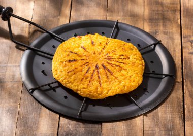 Izgarada Arepa chocolo - Geleneksel Kolombiya yemekleri