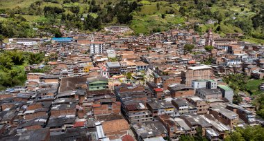 Granada, Antioquia, Kolombiya. 28 Haziran 2025. Andes 'in orta kesiminde, dağlık bir yerleşim birimidir..