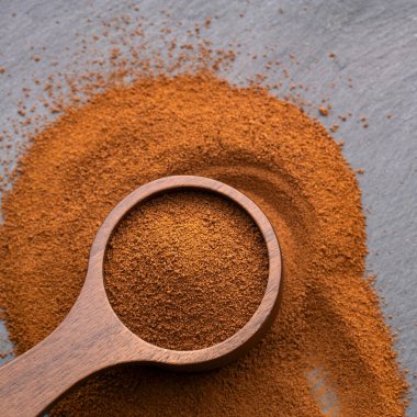 Kaşık içinde organik hazır kahve - Kahve