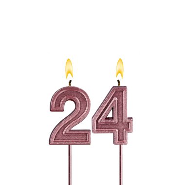 24 numaralı mum - Beyaz arkaplanda doğum günü mumu