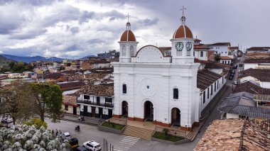 Aguadas, Caldas, Kolombiya. 5 Ekim 2025. Lekesiz Gebelik Cemaati Kolombiyalı bir Katolik kilisesi.