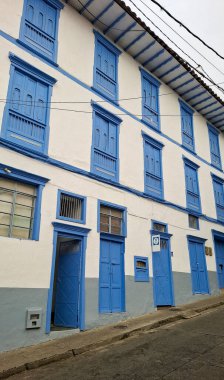 Salamina, Caldas, Kolombiya. 6 Ekim 2025. Koloni tarzı bir cephe. 20,066 nüfuslu belediye.