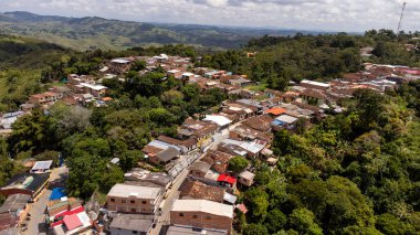 Yali, Antioquia, Kolombiya. 19 Ekim 2025. Bölümün kuzeydoğu bölgesinde bir belediye bulunmaktadır..