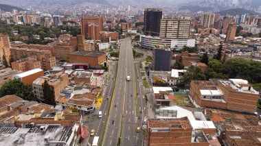 Medellin, Antioquia, Kolombiya. 13 Şubat 2026. San Juan Bulvarı, San Juan Sokağı ya da 44. Cadde olarak da bilinir..