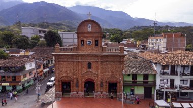 San Jeronimo, Antioquia, Kolombiya. 25 Ocak 2026. Bizim Bayan Candelaria Kilisesi belediyenin ana kilisesidir..