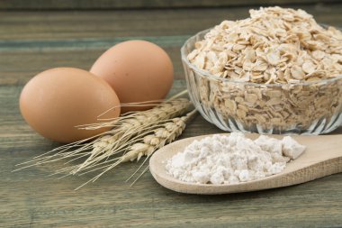 un, yumurta, yulaf ve buğday sivri