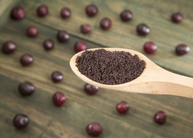 meyve ve acai tozu