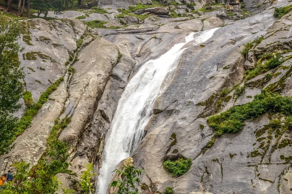 Kumrat Valley Vízesés Gyönyörű Táj Hegyek Kilátás — Stock Fotó