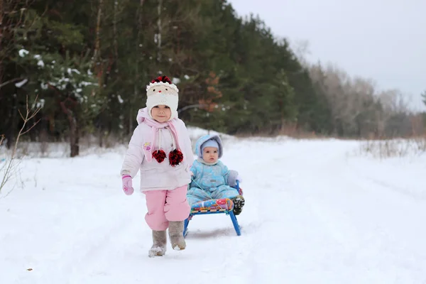 Vinter familjen helgen — Stockfoto