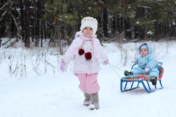 Vinter familjen helgen — Stockfoto