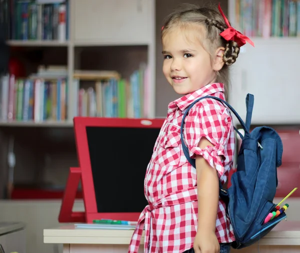 Ritorno al concetto di scuola — Foto Stock