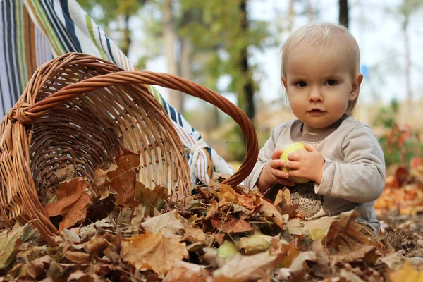 Fall Outdoor Portrait — Stock Photo, Image