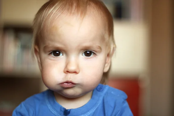 Retrato emocional infantil —  Fotos de Stock