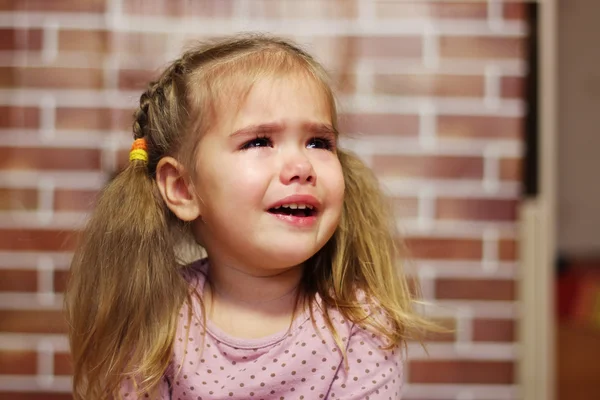 感情的な子供のポートレート — ストック写真