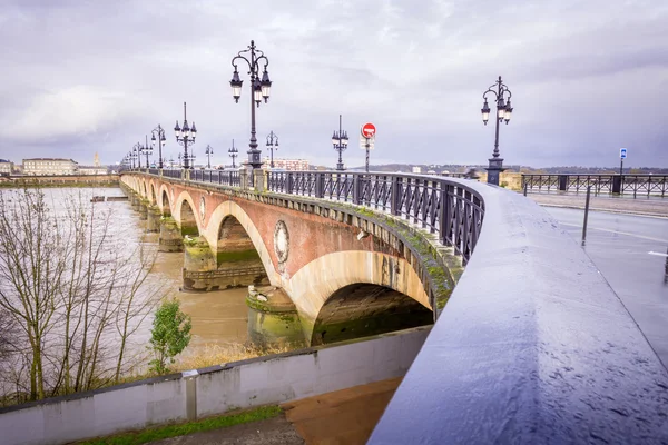 Puente de piedra de Burdeos — Foto de Stock